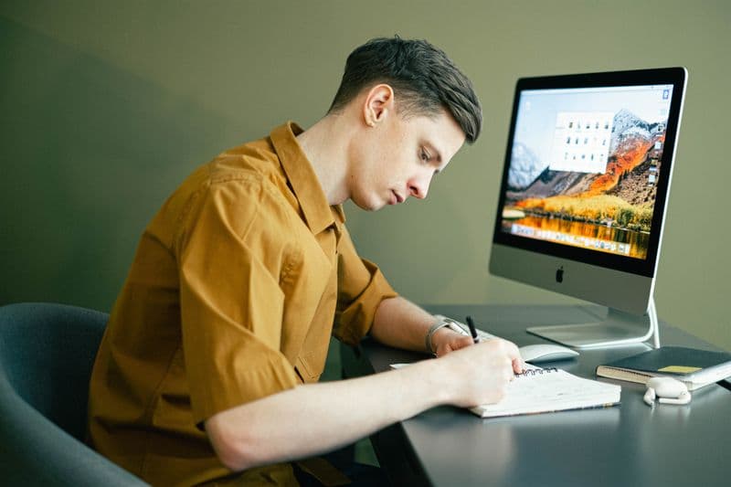 Escritura profesional: emails que impresionan
